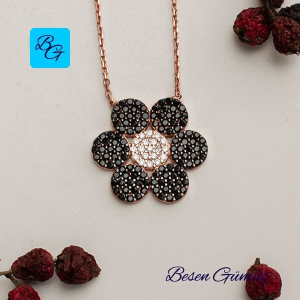 Onyx Zircon Stone-set Rose Flower Necklace Silver