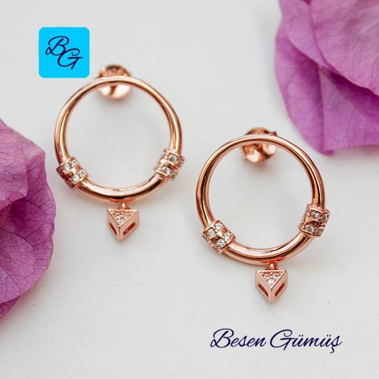 Triangle Dangle Round Earrings