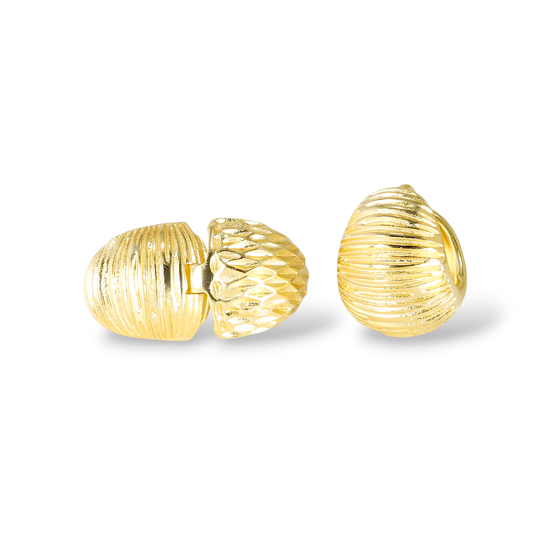 Sarı Altın Kaplama Bombeli Halka Küpe – 925 Ayar Gümüş Dokulu Model Sarı Altın Kaplama Bombeli Halka Küpe – 925 Ayar Gümüş Dokulu Model