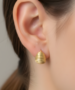 Sarı Altın Kaplama Bombeli Halka Küpe – 925 Ayar Gümüş Dokulu Model Sarı Altın Kaplama Bombeli Halka Küpe – 925 Ayar Gümüş Dokulu Model