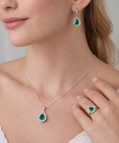 Alternative view of Zümrüt Görünümlü Damla Yeşil Taşlı Zirkon Detaylı 925 Ayar Gümüş Takı Seti
