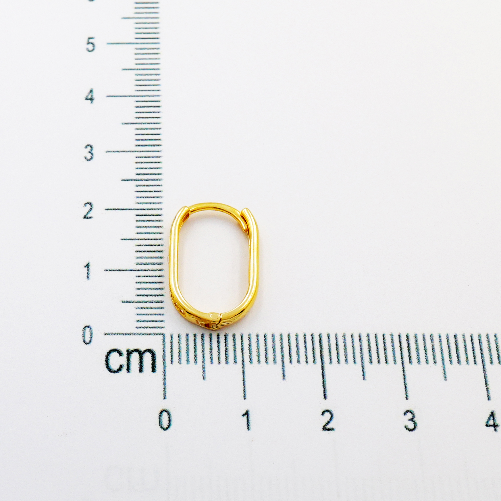 925 Ayar Gümüş Sıra Taşlı İnce Elips Halka Küpe - Görsel 6